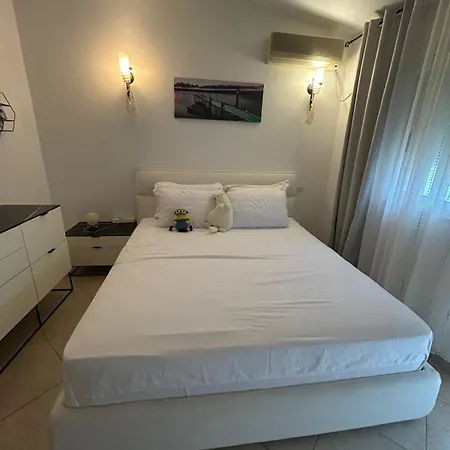 Noah's Seaside Apartament *